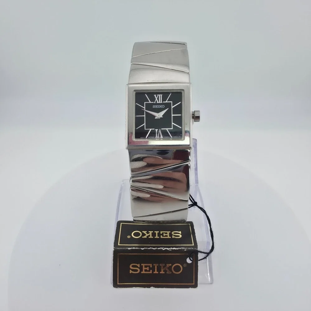 New!! SEIKO Ladies Watch 4N00-7110 Black Dial Geometric Bracelet 7